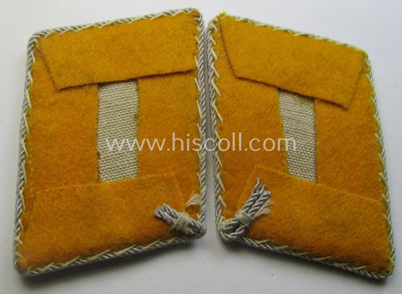 Pair of - fully matching! - WH (Luftwaffe) officers'-type collar-patches (ie. 'Kragenspiegel für Offiziere der LW') as executed in golden-yellow-coloured wool as was intended for usage by a: 'Oberst der Flieger- o. Fallschirmjäger-Trpn.'