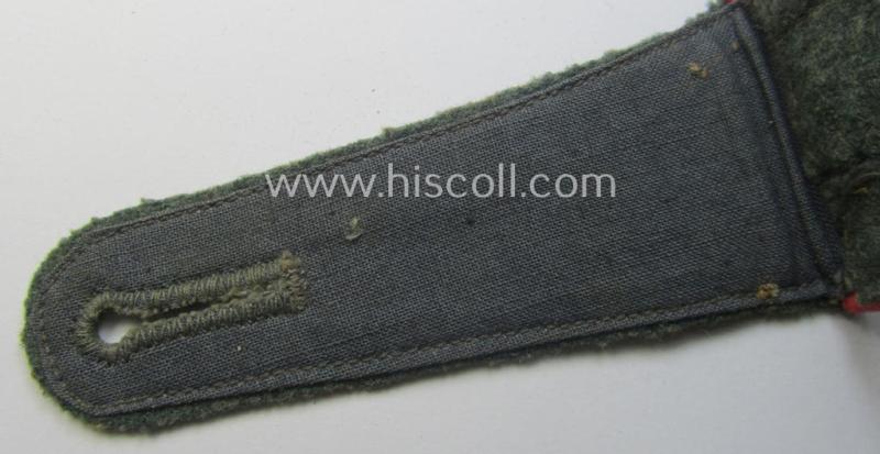 Single, WH (Heeres) 'M40 o. M43'-pattern, NCO-type shoulderstrap: 'Uffz. eines Pz- o. Panzerjäger-Abtlgs. o. Rgts.'