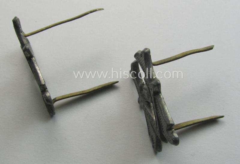 Pair of EM- (ie. NCO-) pattern, WH (Heeres) related shoulderstrap 'HV'-cyphers (ie. 'Ziffern'): 'Heeres-Verwaltung'