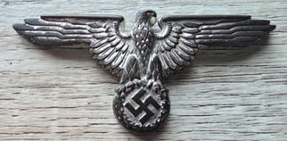 A nice Waffen-SS Schirmmütze Adler by F. W....