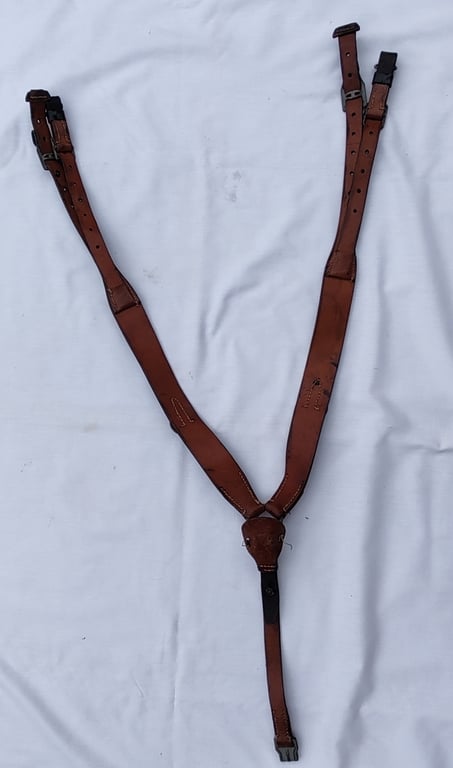 Reproduction German 'Y' straps
