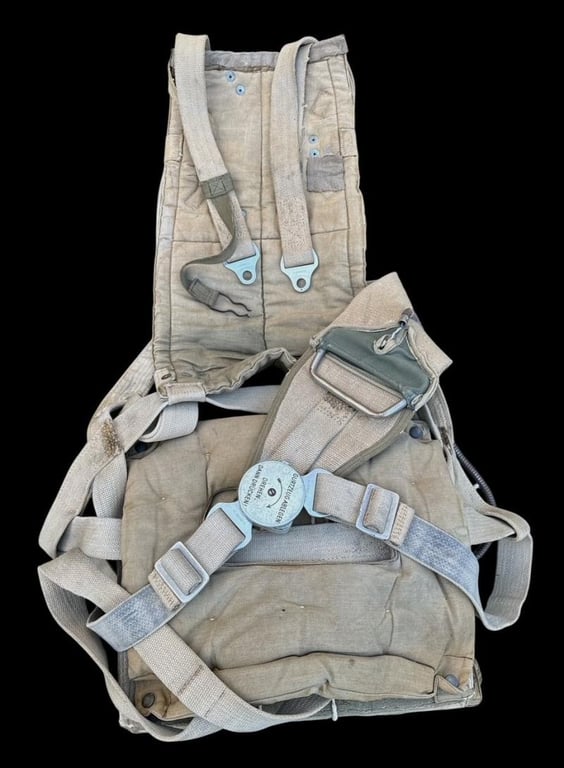 Luftwaffe Fighterpilot Seat with Parachute and harness
