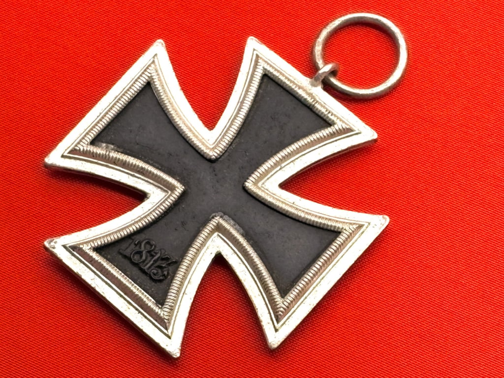 AUTHENTIC WWII IRON CROSS 2RD CLASS RING STAMPED FOR, BERG & NOLTE LUDENSCHELD GERMANY CLOSE TO MINT CONDITION.