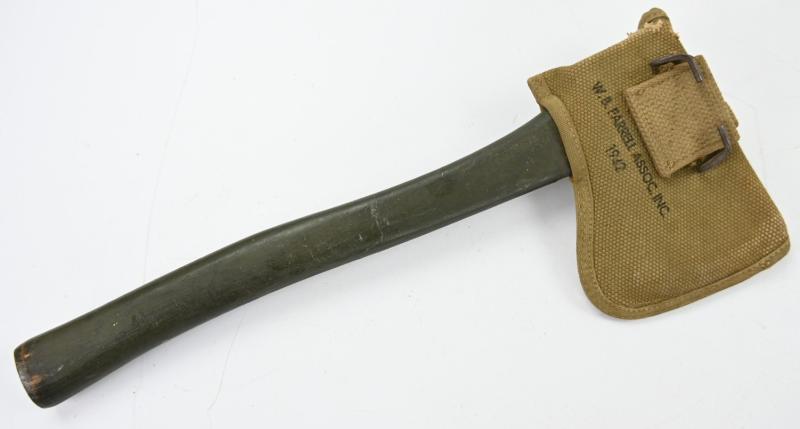 US WW2 M-1910 Intrenching Axe & Carrier