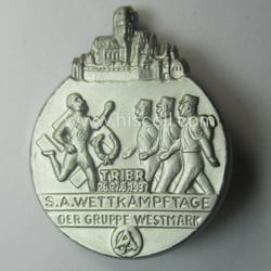 Commemorative, SA- (ie. 'Sturmabteilungen'-) related 'tinnie' depicting an...