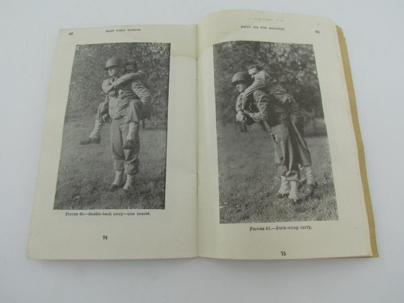US WWII First Aid for Soldiers FM 21-11