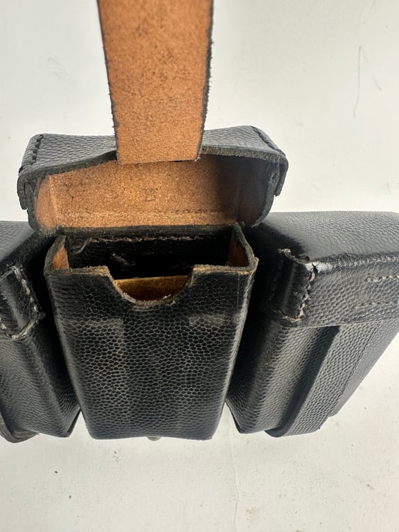 K98 Ammunition Pouches Non matching set