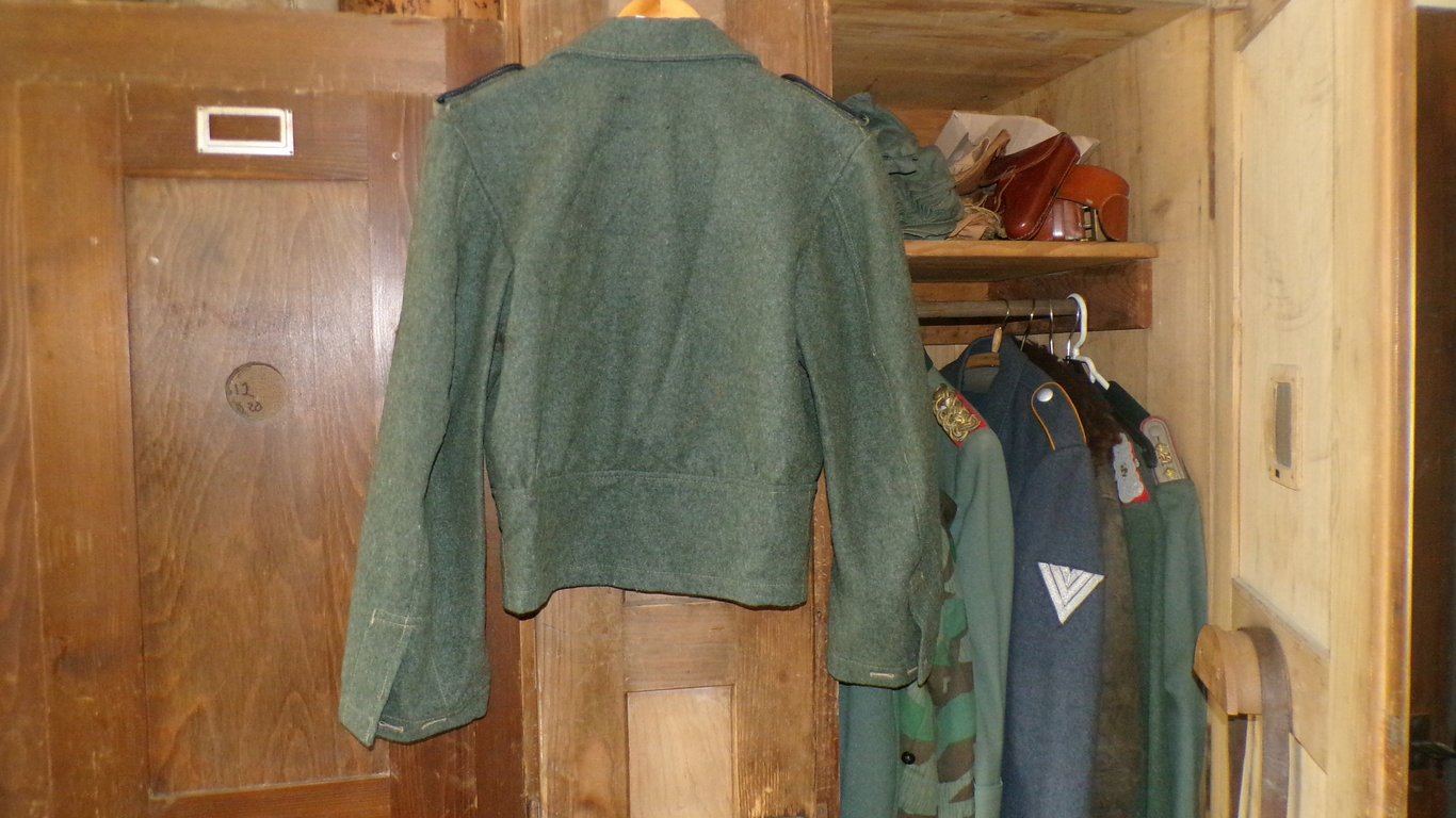 MINT Pioneer Unworn Combat M44 Tunic