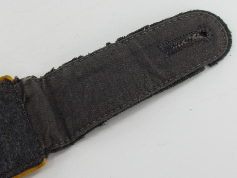 Single Luftwaffe EM shoulder board