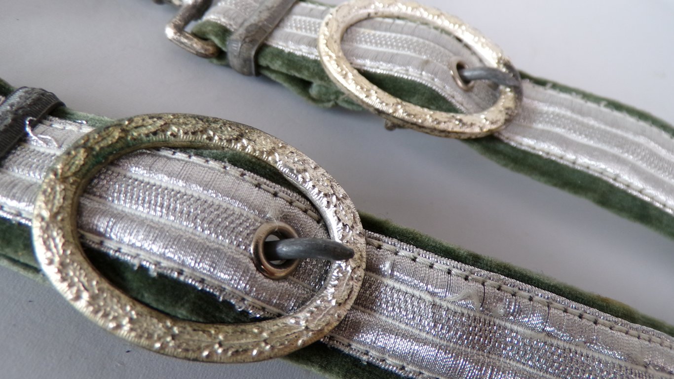 Army Officer dagger with hanger and portepee by WKC