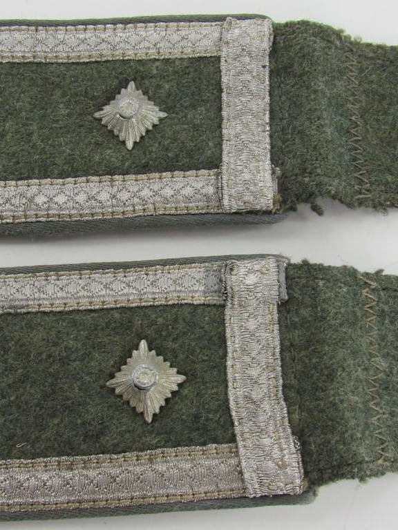Wehrmacht (Heer) Shoulder Boards for a Transport Troops Officer