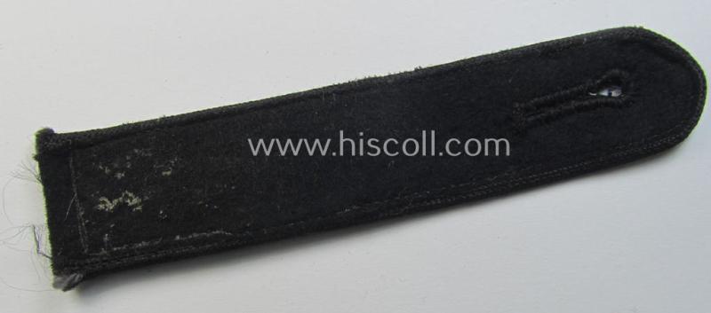 Attractive - and naturally single! - black-piped, so-called: 'DJ- o. Deutsches Jungvolk' shoulderstrap as was intended for usage by a: 'DJ-Mitglied' who served within the: 'Bann 565' (565 = 'Spittal')