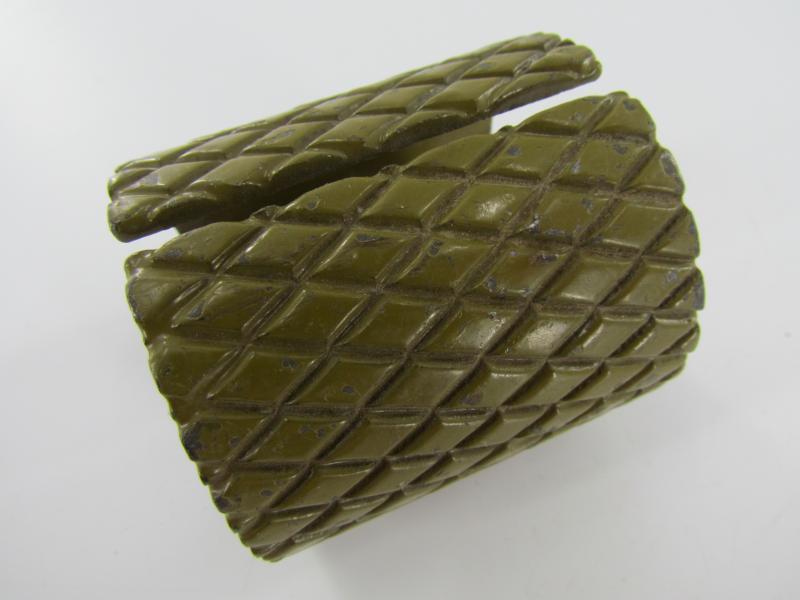 Russian RGD 33 fragmentation sleeve  'Splitterring '