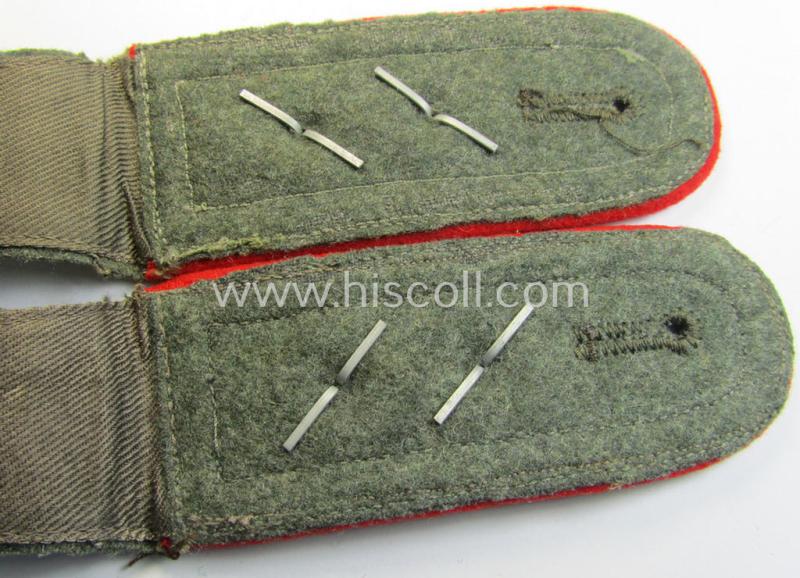 Attractive - and fully matching! - pair of WH (Heeres) early-war-period- (ie. 'M41'- ie. 'M43'-pattern, 'standard-issued', NCO-type shoulderstraps as was intended for an: 'Oberwachtmeister eines (Sturm)Art.-Abts. o. Rgts.'