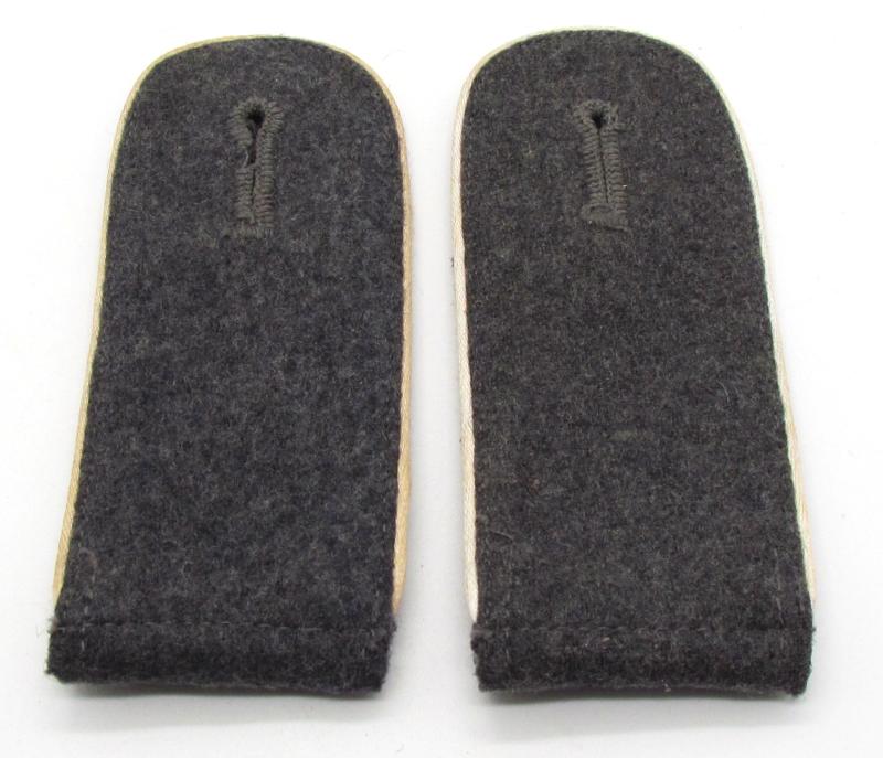 Luftwaffe ‘Hermann Göring’ division shoulder boards