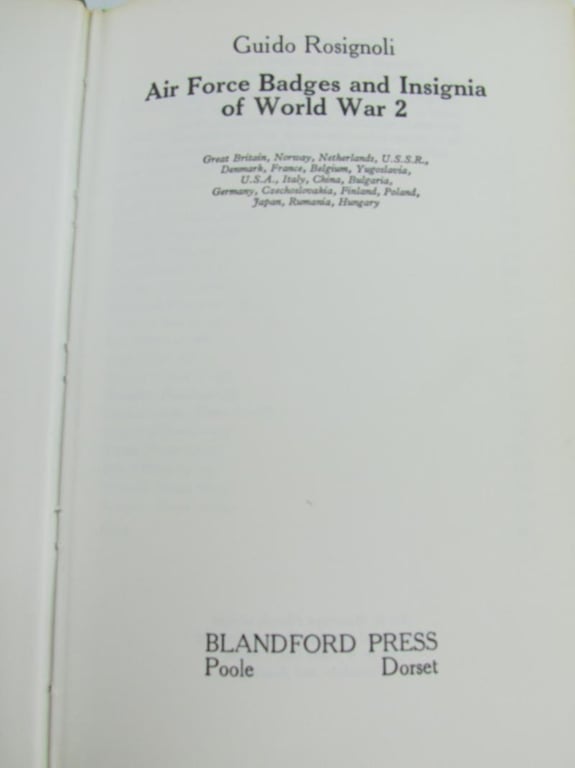 Blandford Colour Series (Blandford Press) Air Force Badges And Insignia