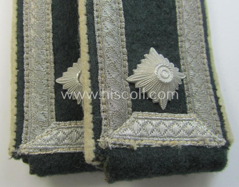 Attractive - and fully matching! - pair of WH (Heeres), early-war-period- (ie. 'M36'- ie. 'M40'-pattern, 'tailor-made') NCO-type shoulderstraps as was intended for usage by a: 'Feldwebel eines Infanterie-Regiments'