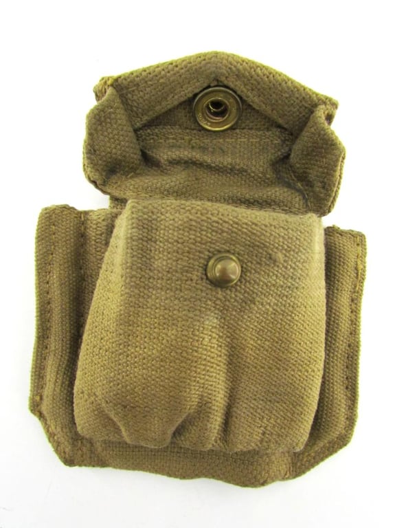 British WWII Revolver Ammo Pouch