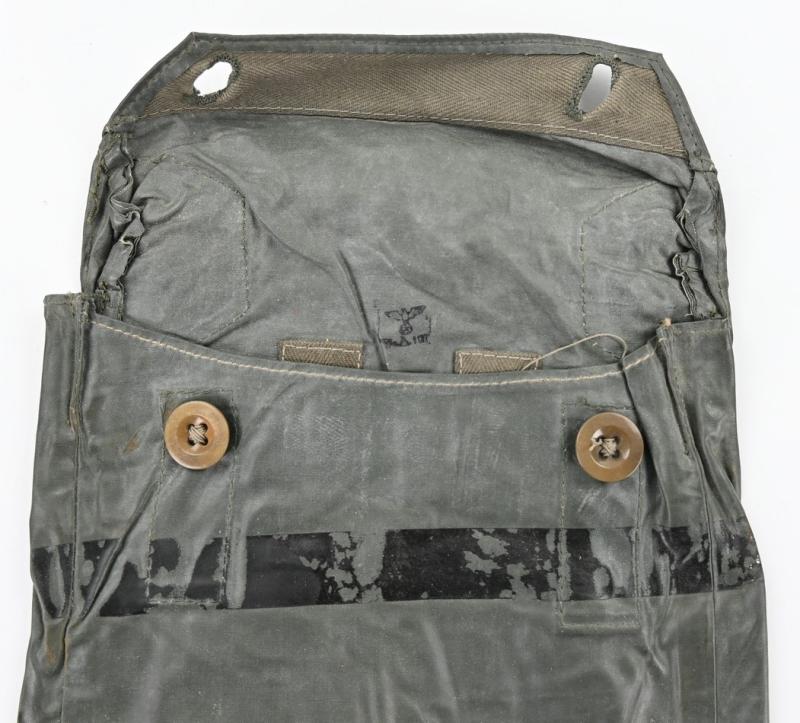 German WH M31 Gascape Pouch