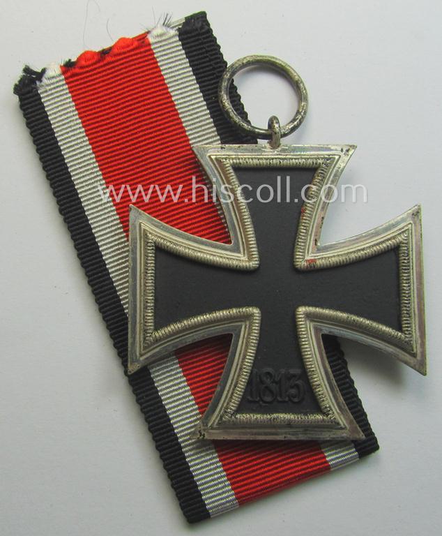 'Eisernes Kreuz II. Klasse' being a maker- (ie. 'L/11'-) marked example by the maker (ie. 'Hersteller'): 'Wilhelm Deumer'