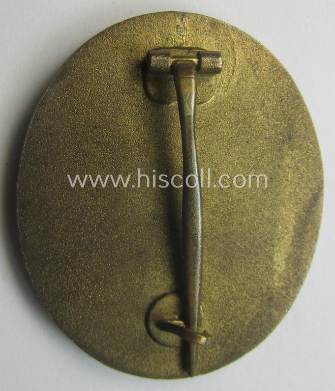 Superb - albeit non-maker-marked - example of a golden-class wound-badge (or: 'Verwundeten-Abzeichen in Gold') being of the: 'Übergrösse Wiedmann/Deschler'-variant that comes in an overall nice- (ie. moderately used- and/or worn-), condition