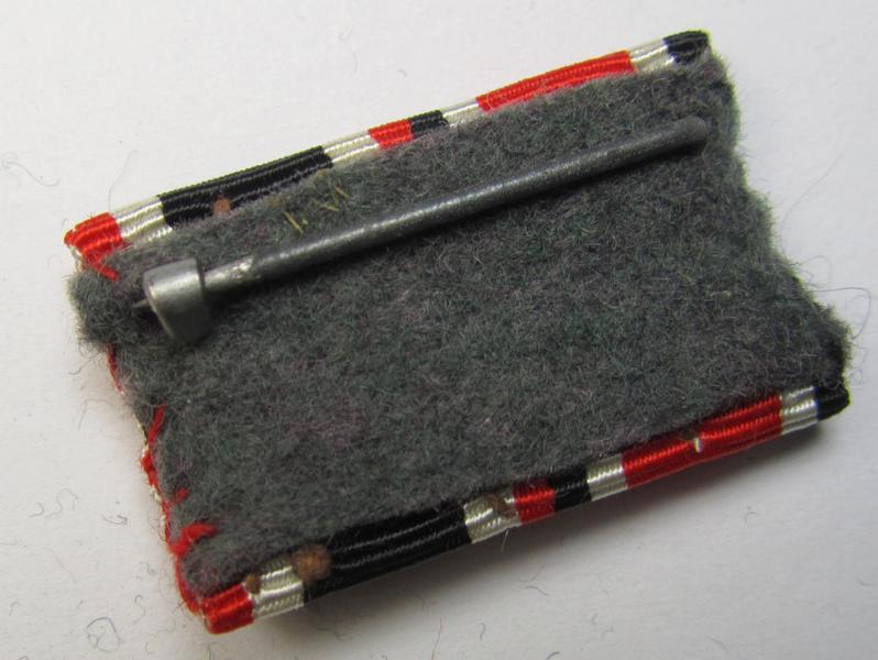 Two-pieced-, WH (Heeres, LW, KM etc.) medal-bar (ie. 'Band- o. Feldspange') showing respecively the ribbons for an: 'Eisernes Kreuz II. Klasse' and a: 'KVK II. Klasse mit Schwerter'