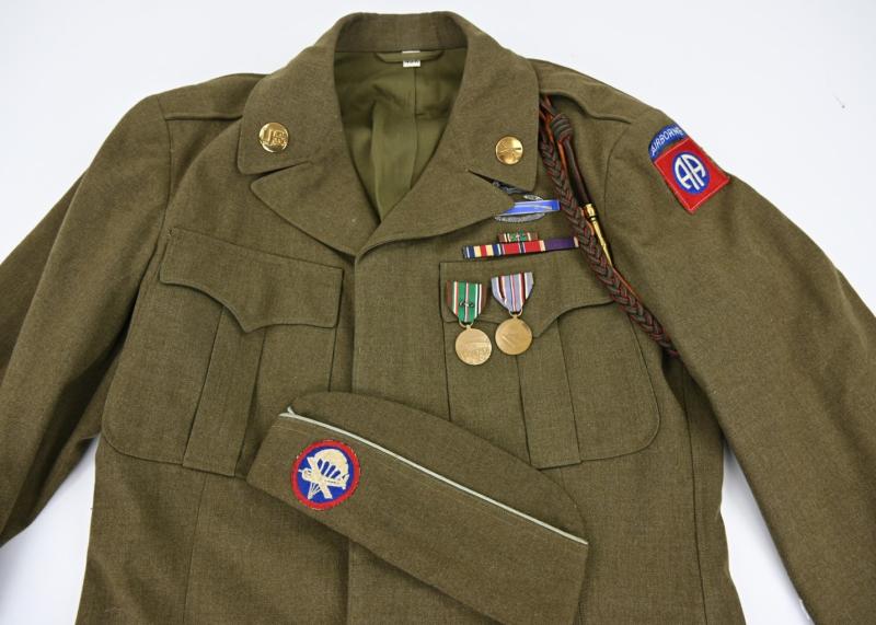 US WW2 82nd Airborne Division 325th GIR IKE Service Jacket & Garrison Cap