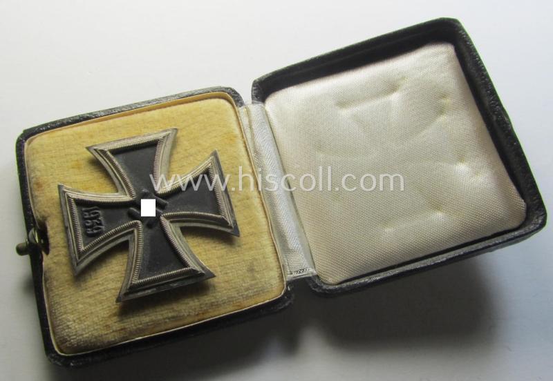 Superb, 'Eisernes Kreuz 1. Klasse' (ie. Iron Cross 1st class) being an (I deem) early-war-period-produced (albeit non-maker-marked) example and that comes complete in its specific etui as issued and/or recently found