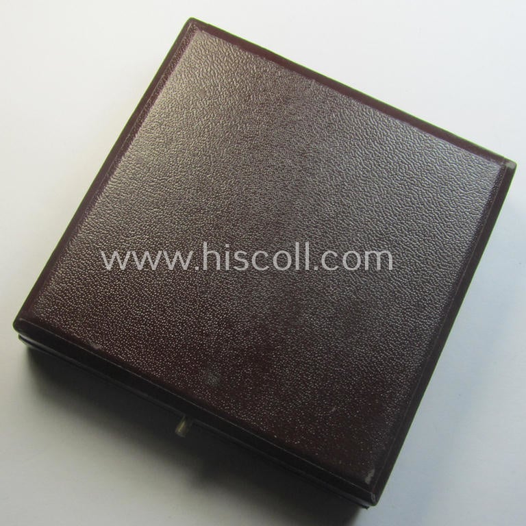 Golden-bronze-toned, early-period and (pre!) 'Reichsnährstand'- (ie. 'RNSt.'-) related, commemorative-award-plaque entitled: 'Landwirtschaftskammer für die Provinz Sachsen' that comes stored in its period etui