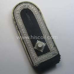Single, Waffen-SS NCO-type shoulderstrap: 'SS-Oberscharführer' who served within...