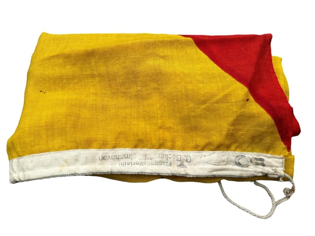 International Ships Signal Flag ' O '