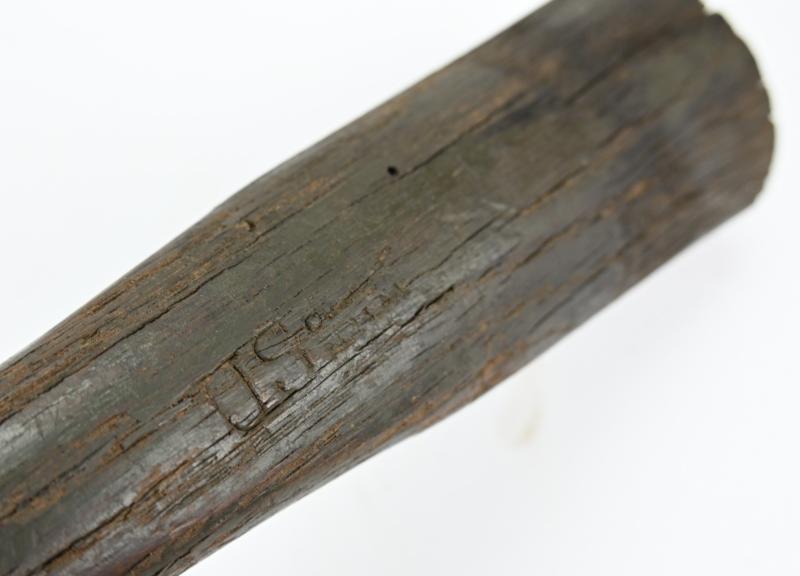 US WW2 M-1910 Pick-Mattock and carrying case