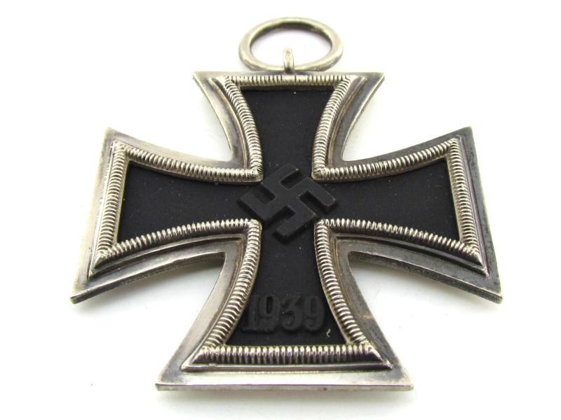 WWII Iron Cross Second Class ( EK2 ) maker 55