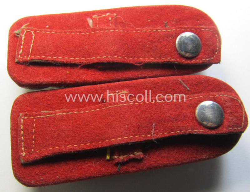 Very unusual - fully matching and just moderately worn! - pair of neatly 'cyphered', WH (Heeres) officers'-type shoulderboards as was intended for usage by an: 'Oberst des Artillerie-Regiments 6'