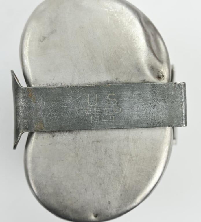 US M-1941 Cavalry/Paratrooper Canteen