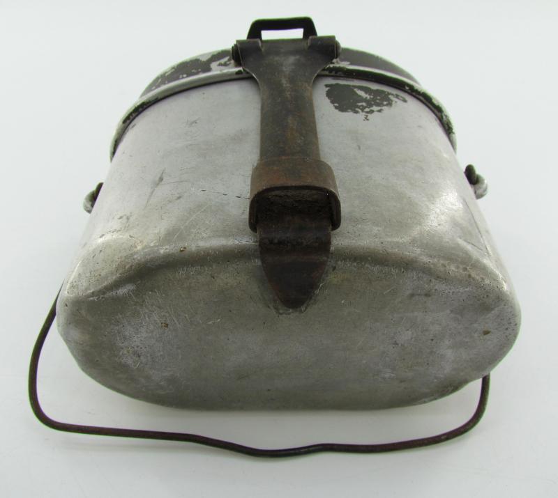 WH/SS M31 Matching Messkit Marked A.W.G.40