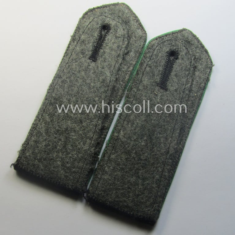 Pair of EM- (ie. NCO-) type 'Sicherheitsdienst'- (ie. 'SD'-) related shoulderstraps: 'Schützmannschaften' (ie. 'Schuma')