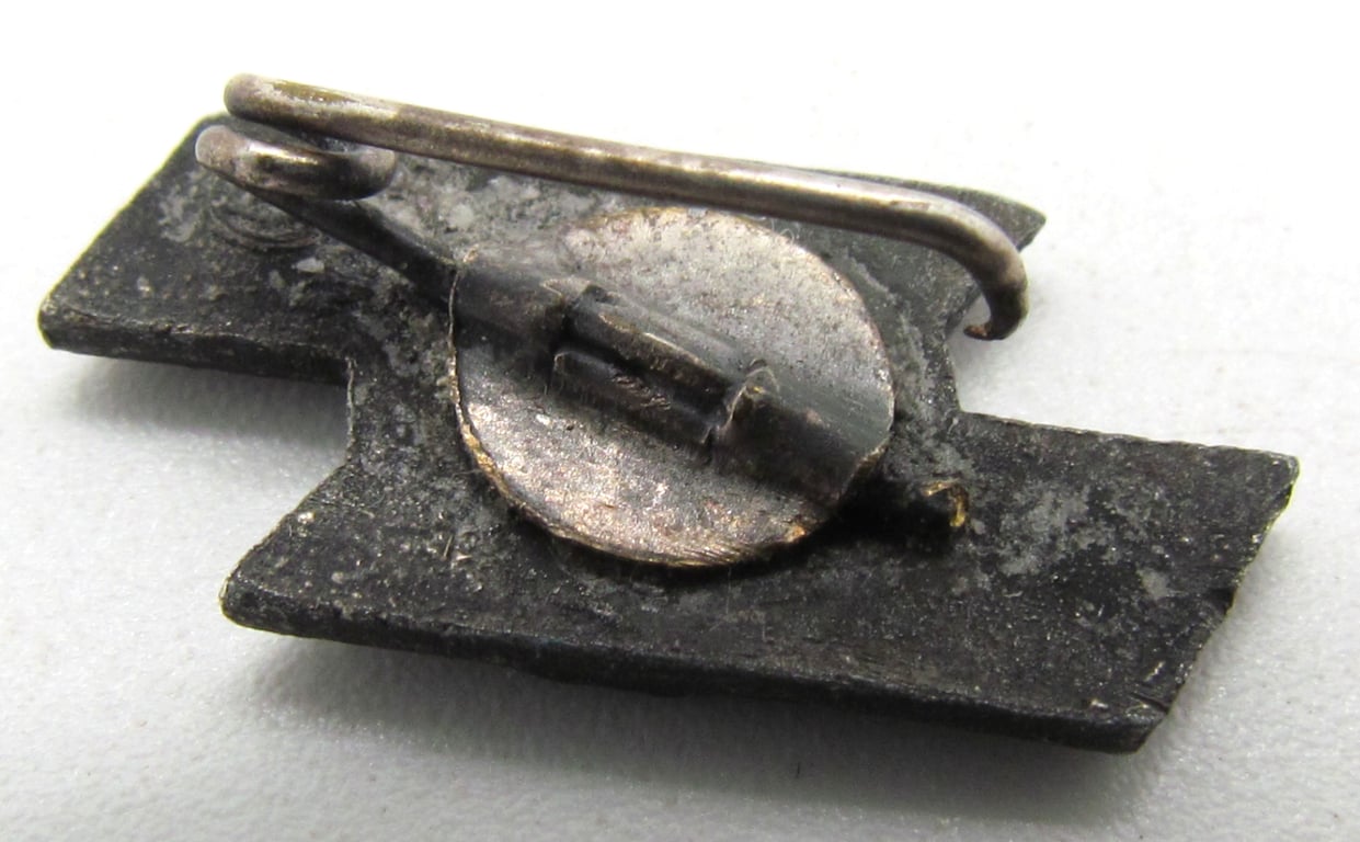 Miniature Deutsches Jungvolk (DJ)-Leistungsabzeichen