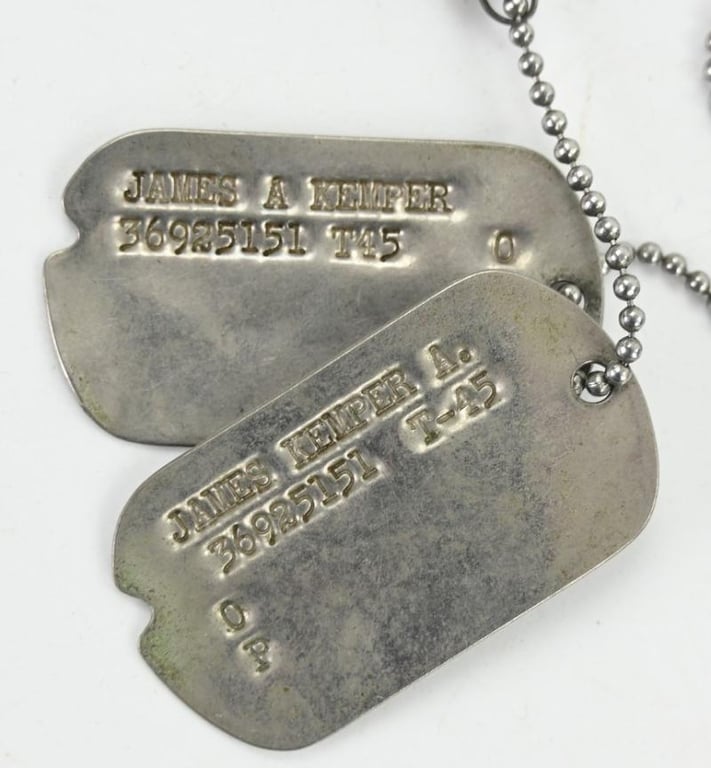 US WW2 Dog-Tag set with Chain and Bullit 'James A Kemper'