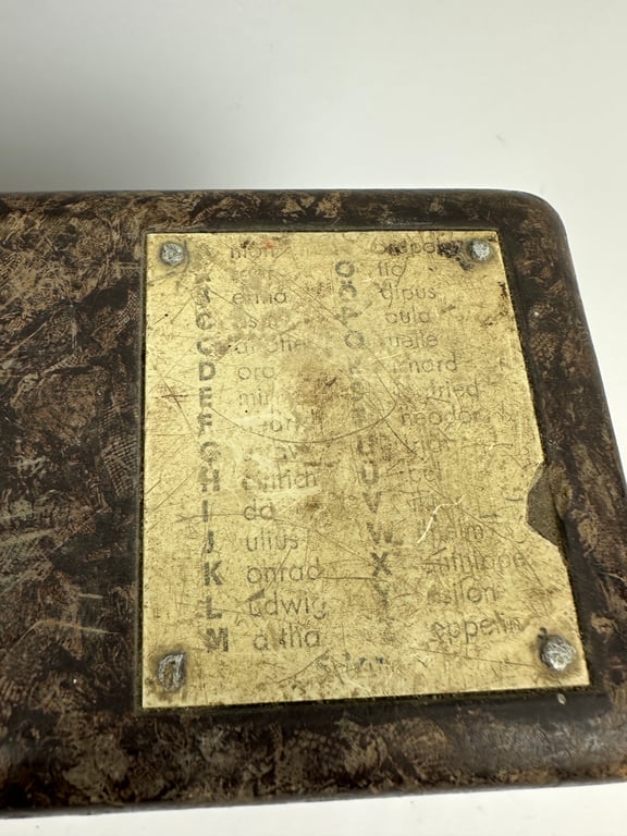 Nice original German WW2 FF33 Field Telephone (Feldfernsprecher 33) 1942