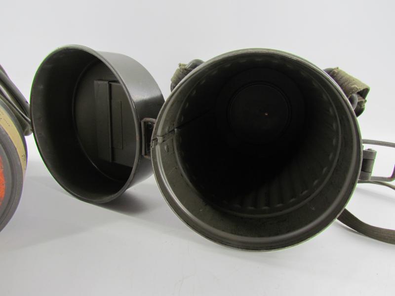 AUER German Luftschutz gasmask set..... Almost Mint