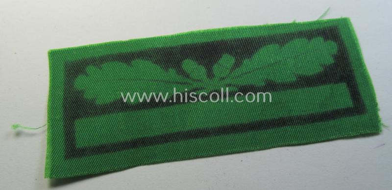 Attractive - albeit regrettably single! - officers'-pattern, WH (Heeres o. Waffen-SS) rank-insignia-bars (for usage on the various camouflaged-uniforms) as was used by an officer holding the rank of: 'Leutnant' (ie.: 'SS Untersturmführer')