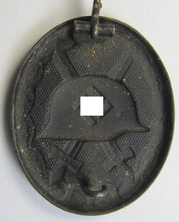 Non-maker-marked example of a black-class wound-badge (or: 'Verwundeten-Abzeichen in Schwarz') that comes in an overall nice- (ie. moderately used- ie. worn-), condition