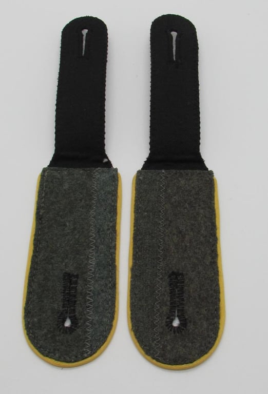 Waffen-SS Signals unit ‘Nachrichten’ EM/NCO Shoulder Boards