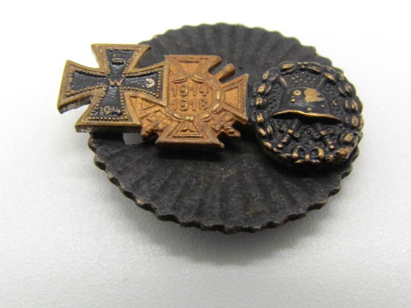 WW1 veteran's miniature of three medals