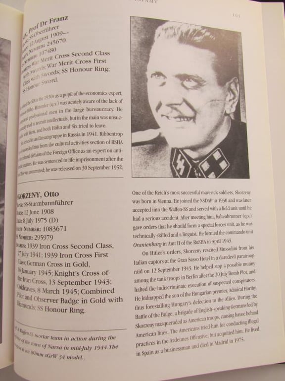 Book : SS Roll of Infamy