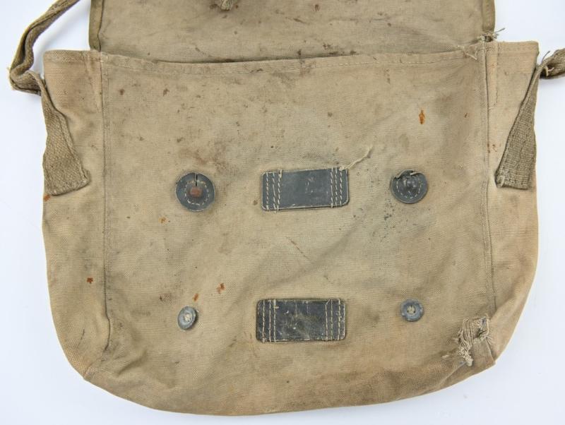 Italian WW2 M33 Gasmask Pouch