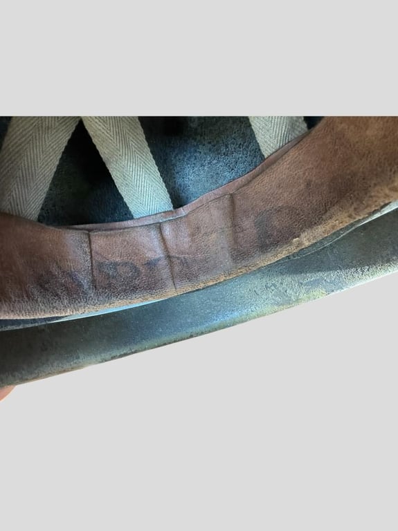 British Airborne Fibre Rim Helmet -1942-