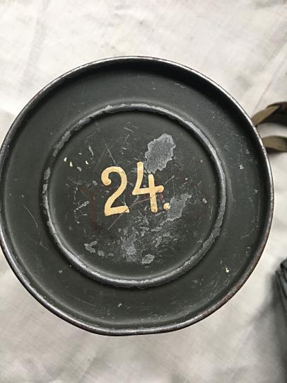 WH (Heer) Gasmask and Canister