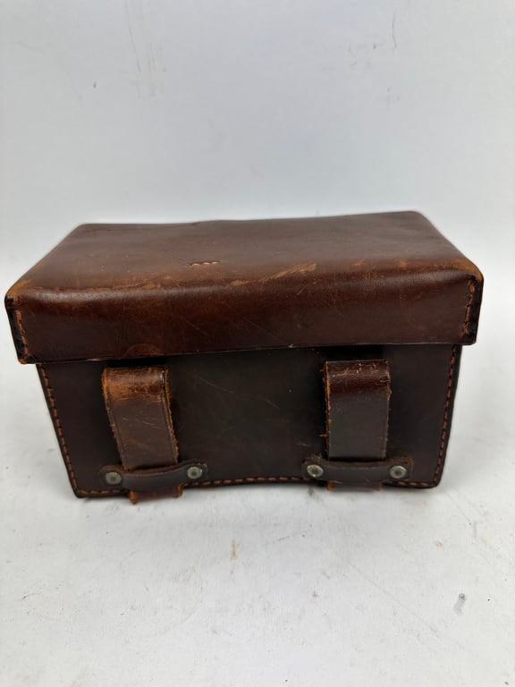 WW2 German "Sanitatertasche" with content